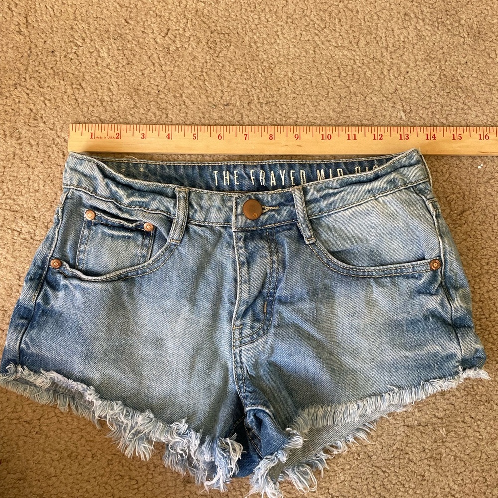 Casual Blue Frayed Hem Jean Shorts
